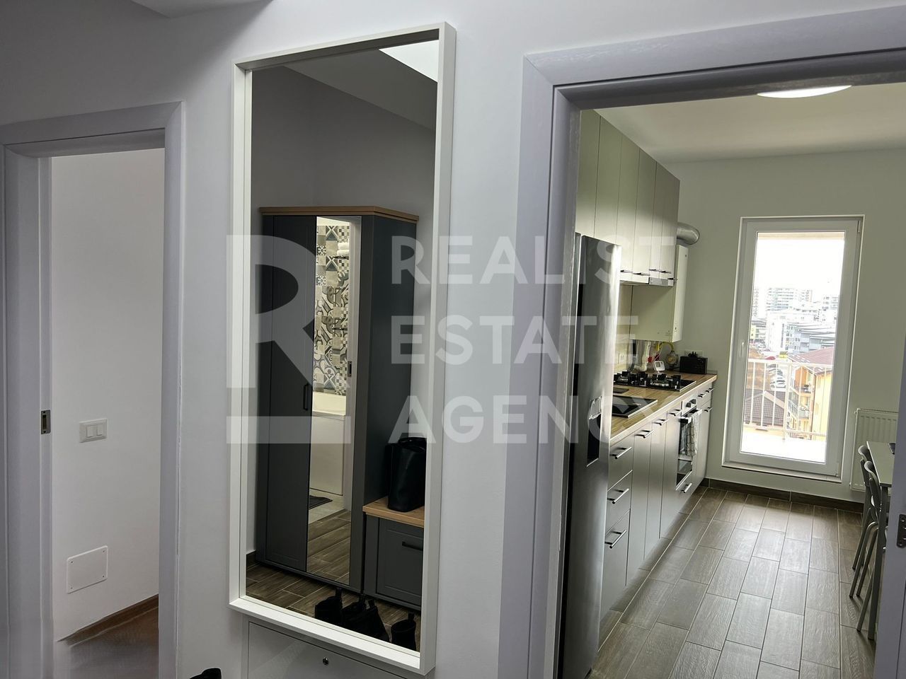 Vânzare, apartament 2 camere, zona Titan - Poză 9
