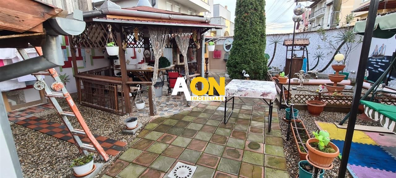 Casa de vanzare 5 camere 320 mp teren Centru zona Prefecturii - Poză 16