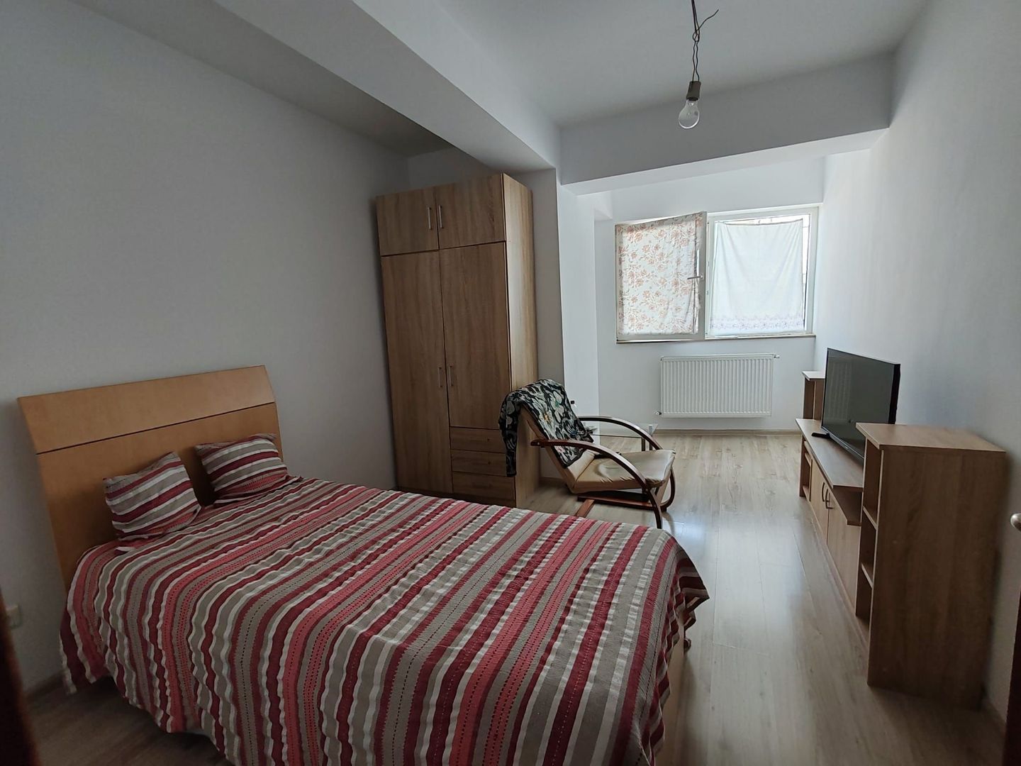 APARTAMENT 3 CAMERE, OZANA , AN 2018, CENTRALA, MOBILAT, 2 BAI - Poză 5
