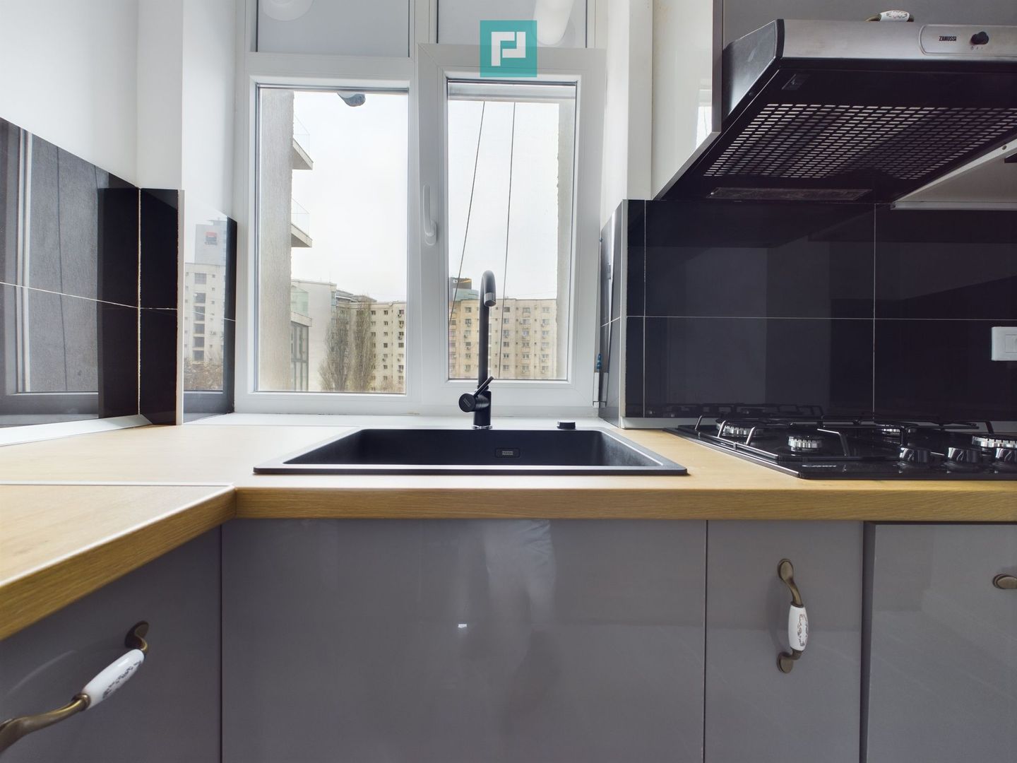 Apartament cu 3 camere Medicover Piata Victoriei - Poză 59