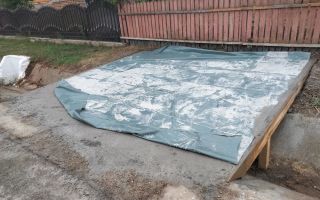Teren intravilan central de vânzare în Roscani, Iași - 670 mp, ideal pentru casă la țară - Poză 3