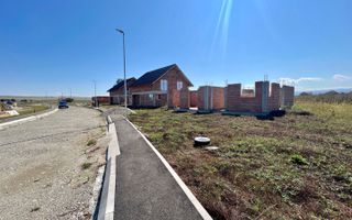 Casa superba pe un nivel, arhitectura deosebita- Teren 500mp - Poză 8