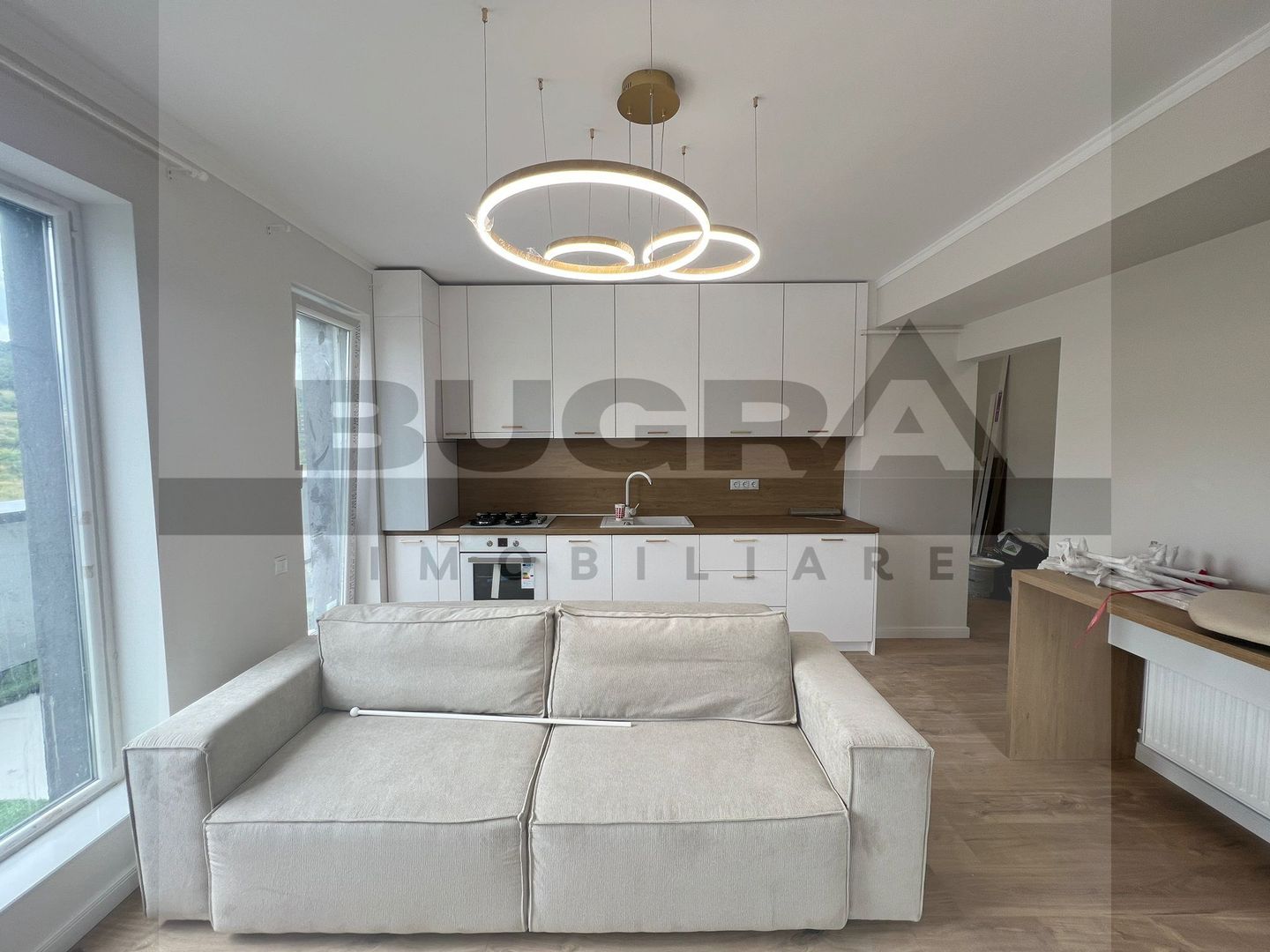 Apartament de 2 camere, 38mp, lux, parcare, zona Terra - Poză 2