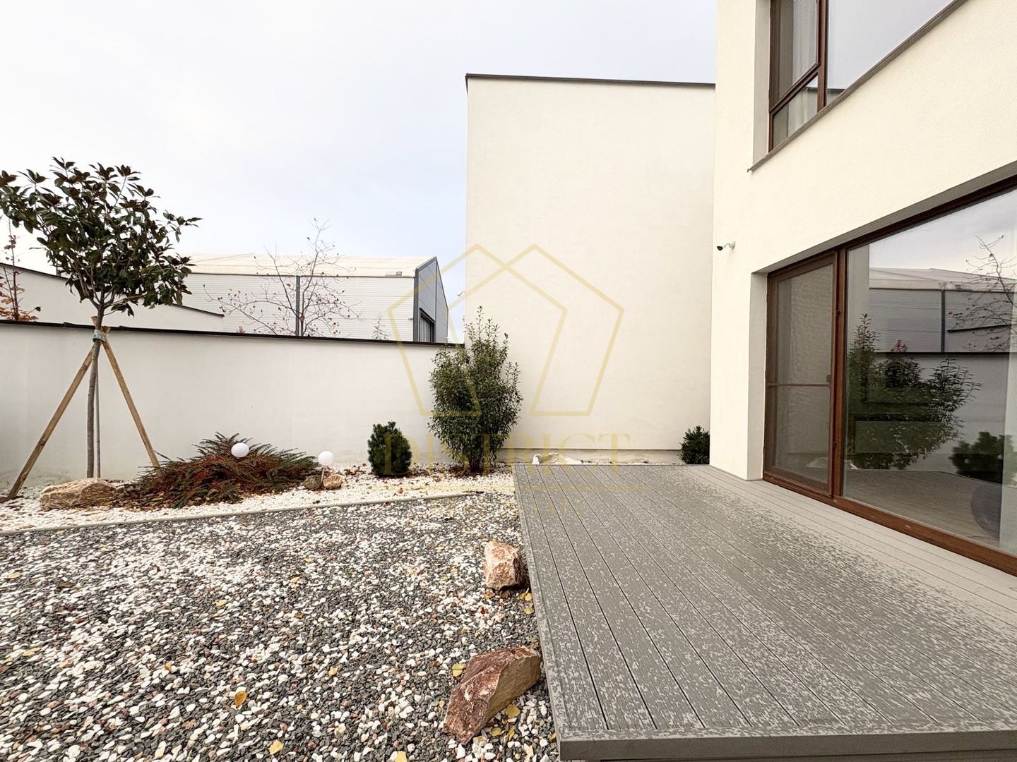 COM 0% | Duplex deosebit cu 4 camere, despărțit prin camera tehnica | Girocului - Poză 18