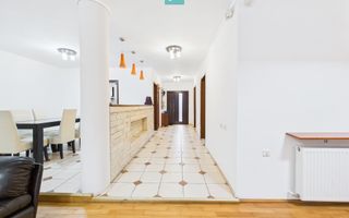 Casă spațioasă în Popești-Leordeni - Poză 10