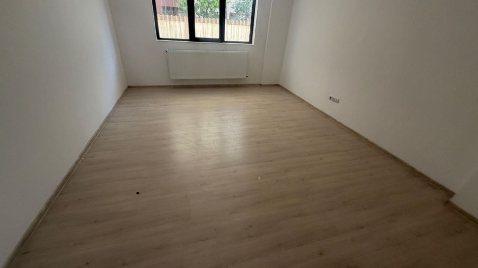 AP. 2 CAMERE - CURTE PROPRIE 65 MP, BLOC NOU, PARCARE INCLUSA,COMIS 0% - Poză 4