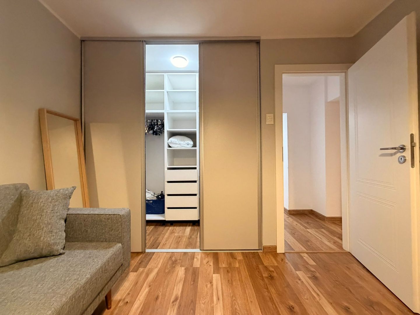 APARTAMENT 3 CAMERE | RENOVAT INTEGRAL | ETAJ 9 - Poză 9