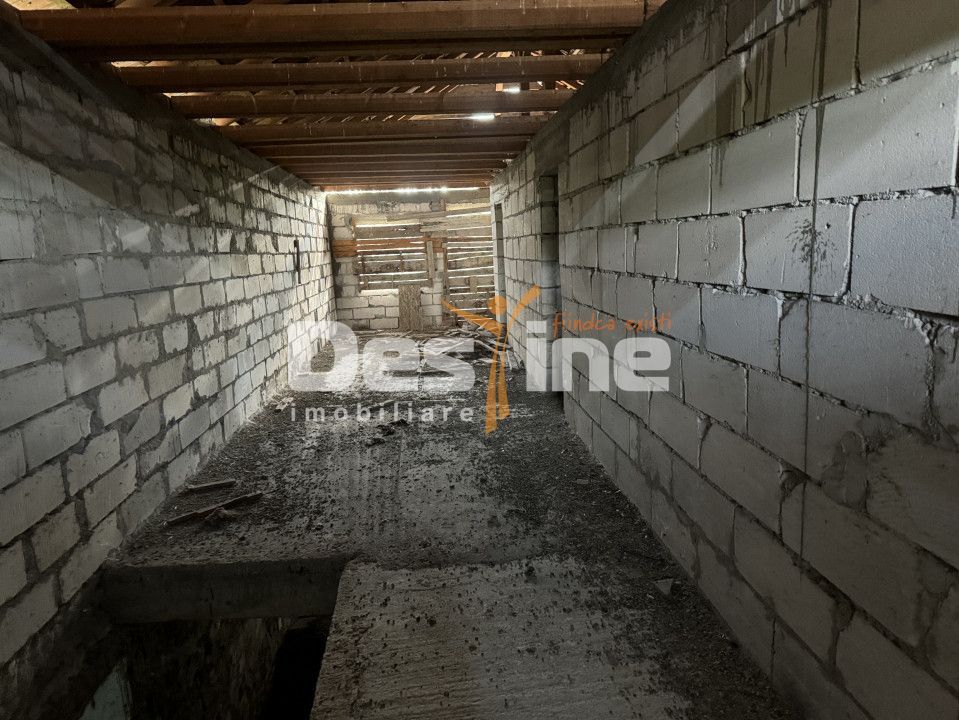 Casa de vanzare 4 camere la rosu Simeria - Poză 3