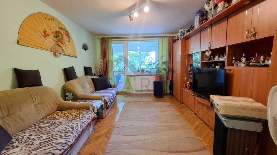 De vanzare Apartament cu 3 camere - Poză 7