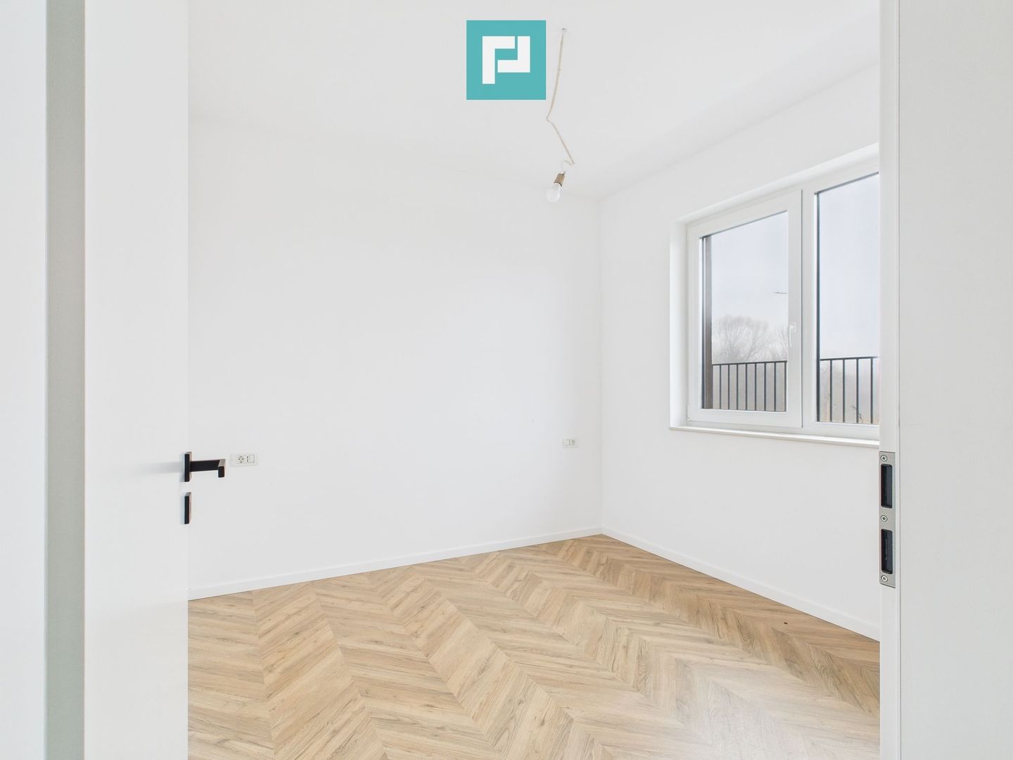 Duplex modern 5 camere Dumbrăvita - Poză 8