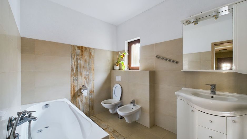 Casă modernă în Giroc, complet mobilată și utilată - Poză 14