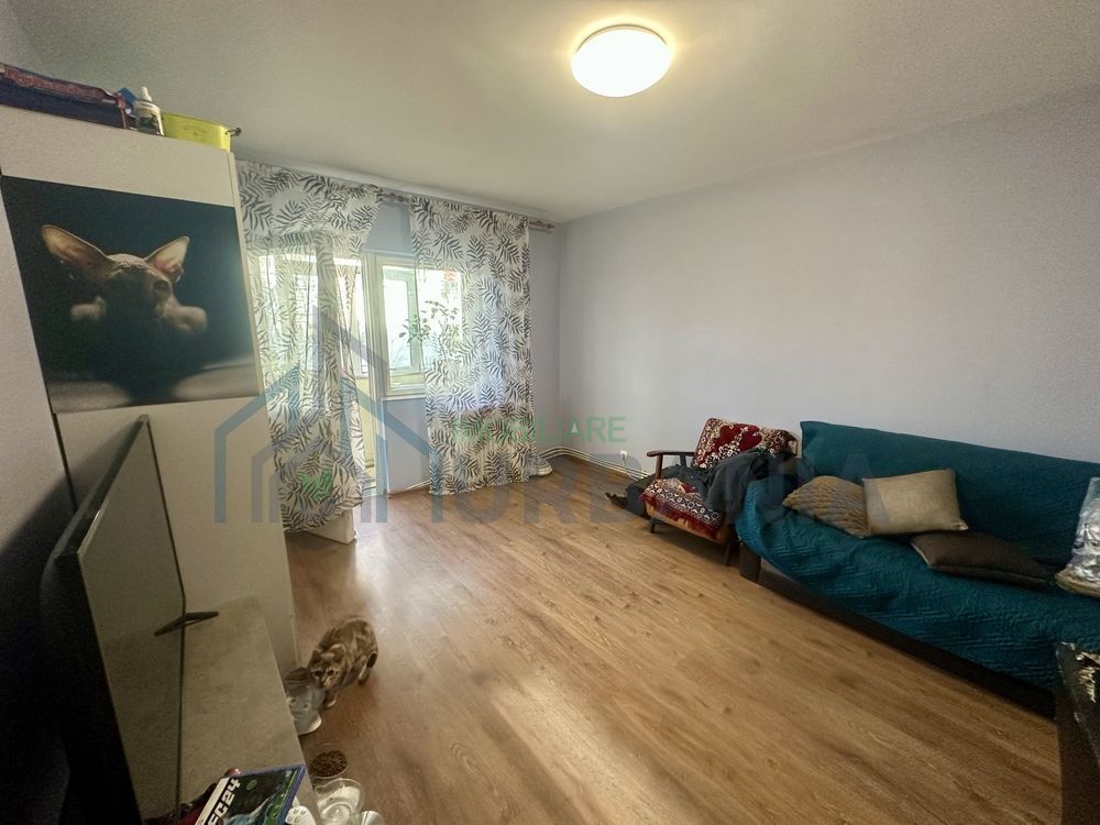 Apartament 4 camere, Galata, etaj 1 din 4 - Poză 1