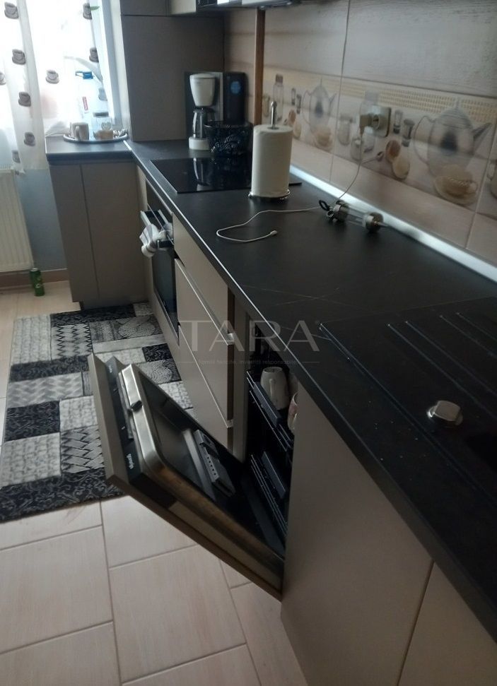 Apartament cu 2 camere de vânzare, Floresti - Poză 3