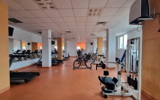 Clădire P+2+M de închiriat – spații servicii / birouri / sală sport - Poză 2