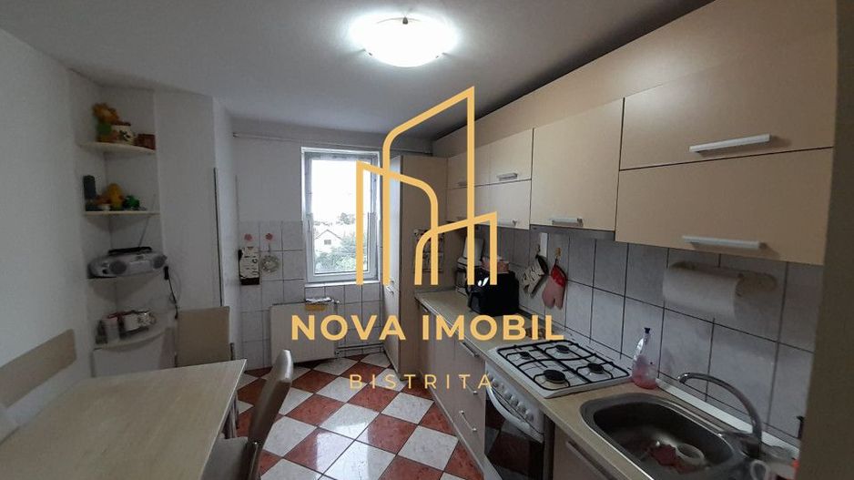 Apartament 4 camere,decomandat,78mp,zona Imparatu Traian . - Poză 10