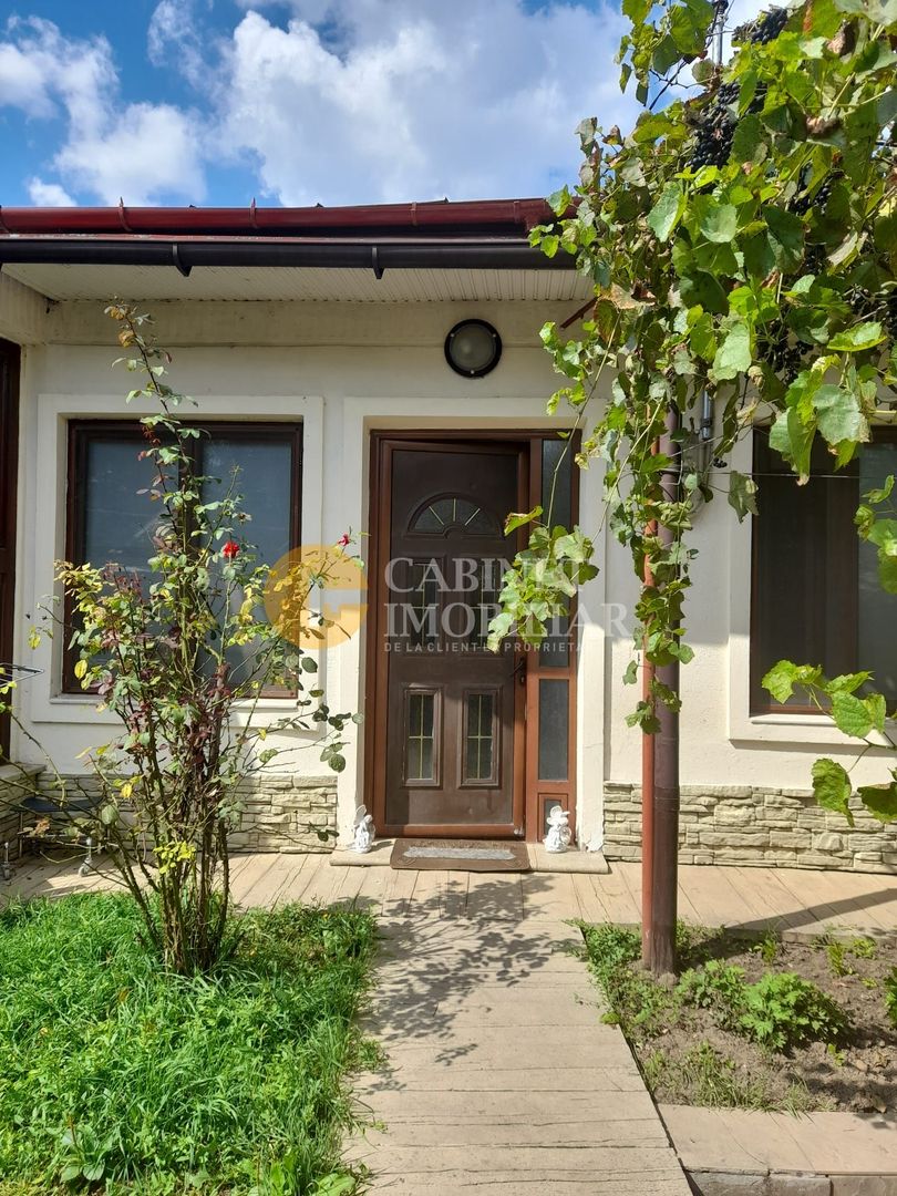 Casa renovata zona Centrala Iasi - manastirea Trei Ierarhi - Poză 1
