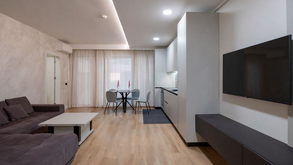 Apartament 2 camere–Mamaia Central-Marina Blu | Vedere lac | parcare - Poză 3