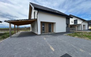 Casă individuală INDEPENDENTĂ ENERGETIC - Poză 1