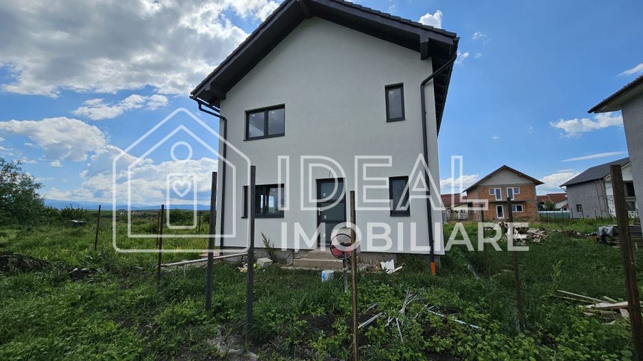 Casa Individuala Moderna cu 265 mp de curte, Sura Mica - Poză 4