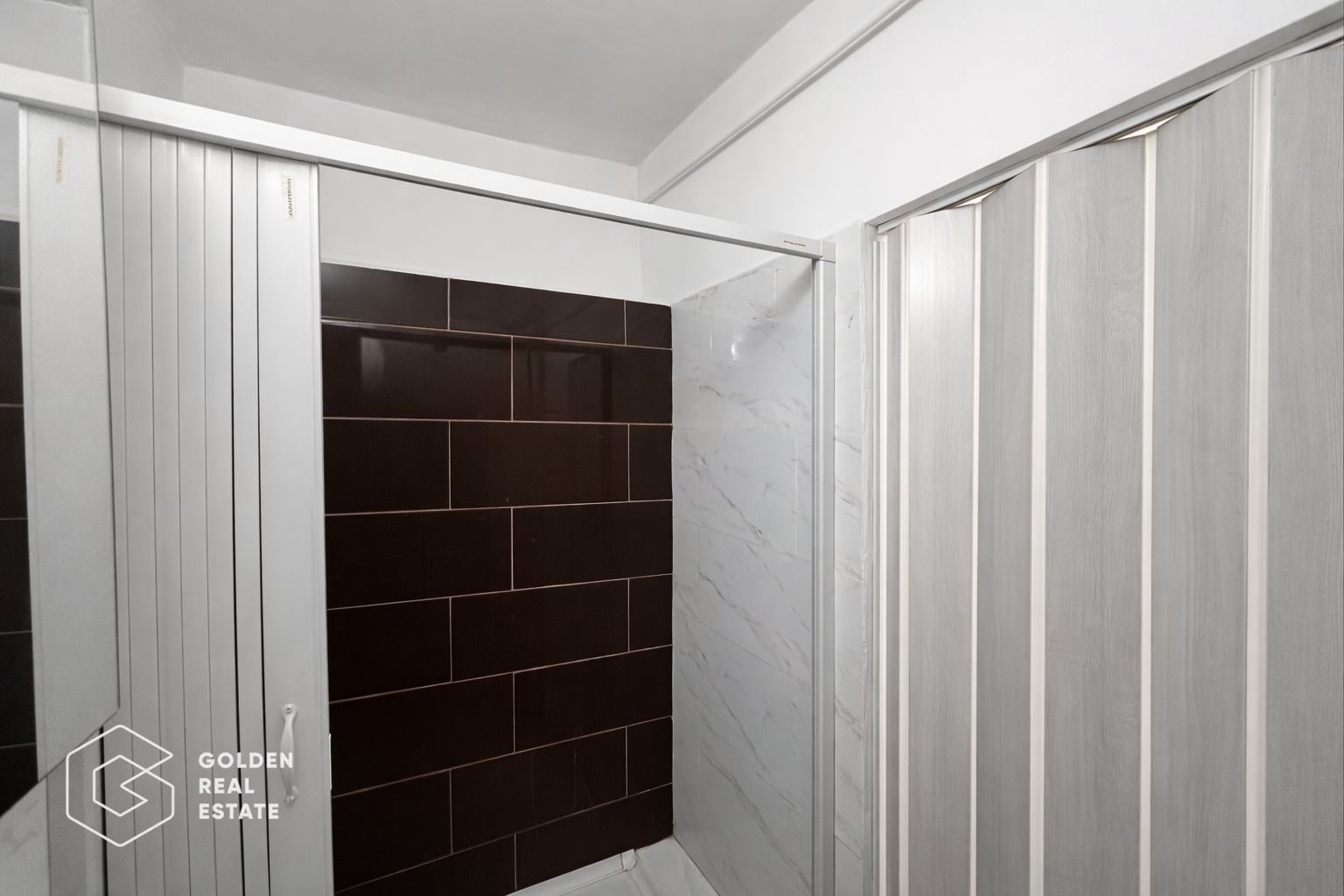 Apartament recent renovat, o camera, Piata Mica, balcon, etaj 4 - Poză 7