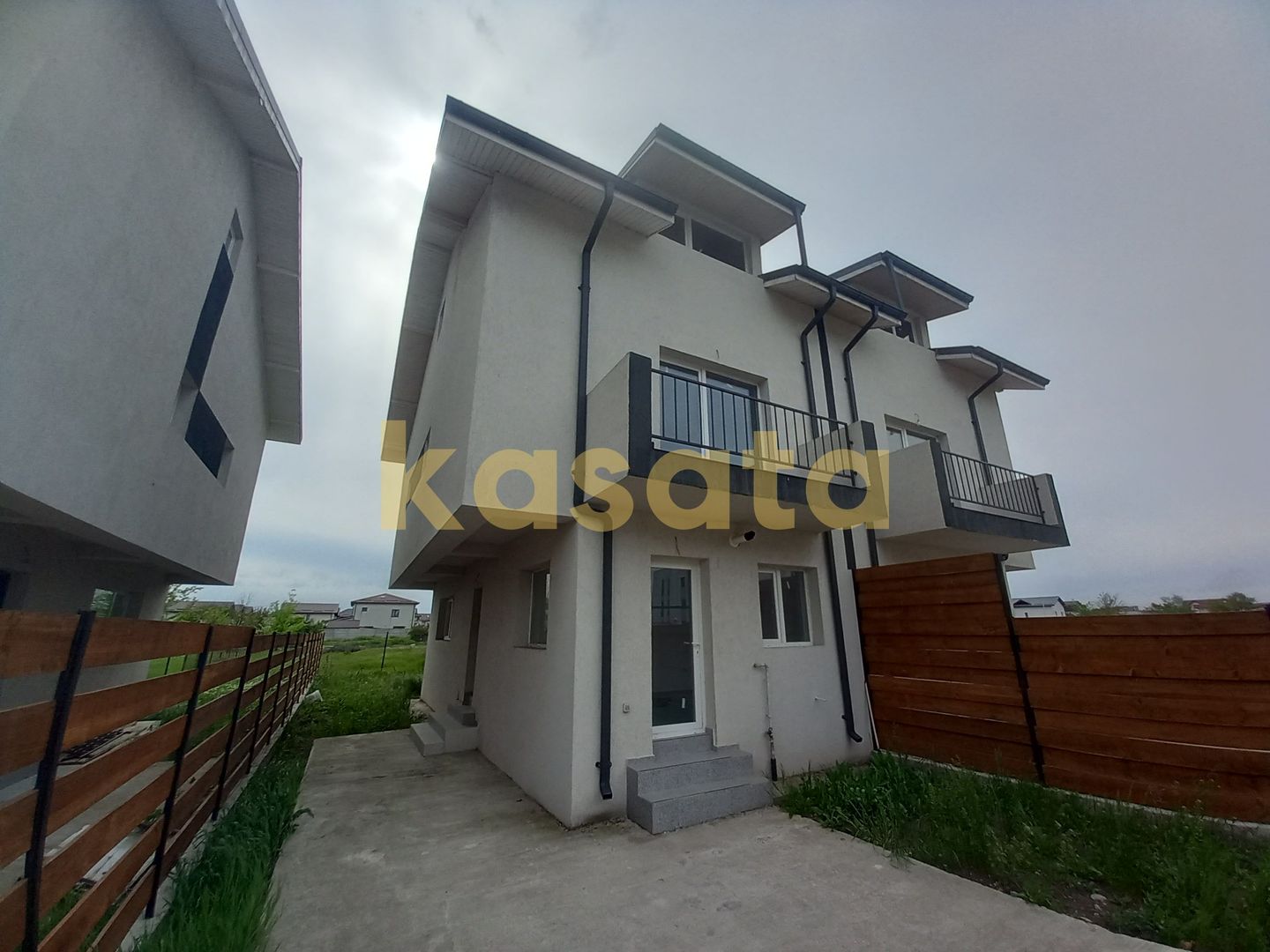 Duplex 140 mp & curte 200 mp | Bragadiru, Crisul Repede - Celofibrei - Poză 1