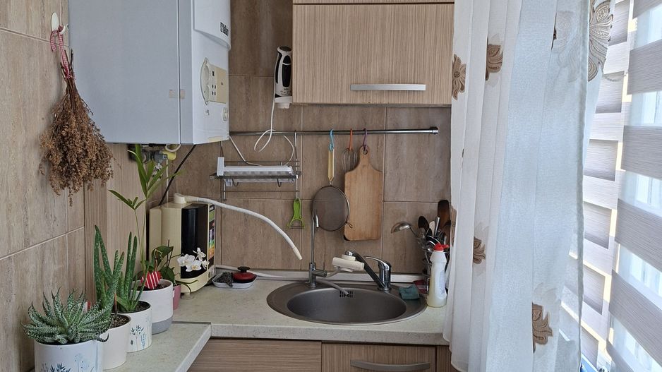 Apartament cu 3 camere - 70mp - Zona Aradului - Poză 7