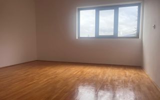 Vanzare casă spațioasă cu teren generos în Cândești Vale–jud Dambovita - Poză 3