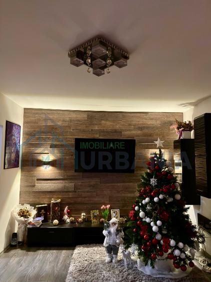 [#] Podu Roș - 2 camere - 50m2 - etaj 3/4 - Poză 1