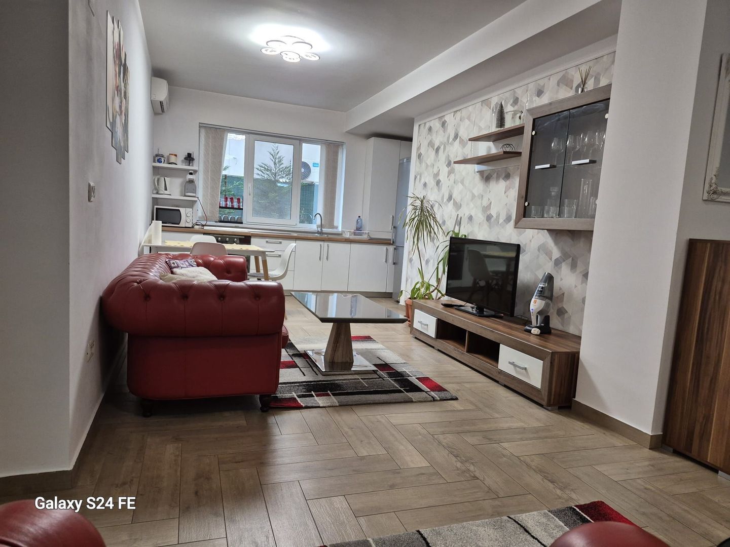 Soarelui | 3 Camere-80 mp | Mobilat si Utilat | Loc de parcare - Poză 6