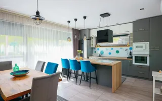 Vilă cu piscină, mobilată și utilată. Comision 0%. 410.000 Euro neg - Poză 13