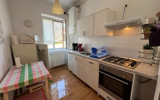 Apartament de inchiriat-2 camere,cu bai proprii,centrul orasului - Poză 1