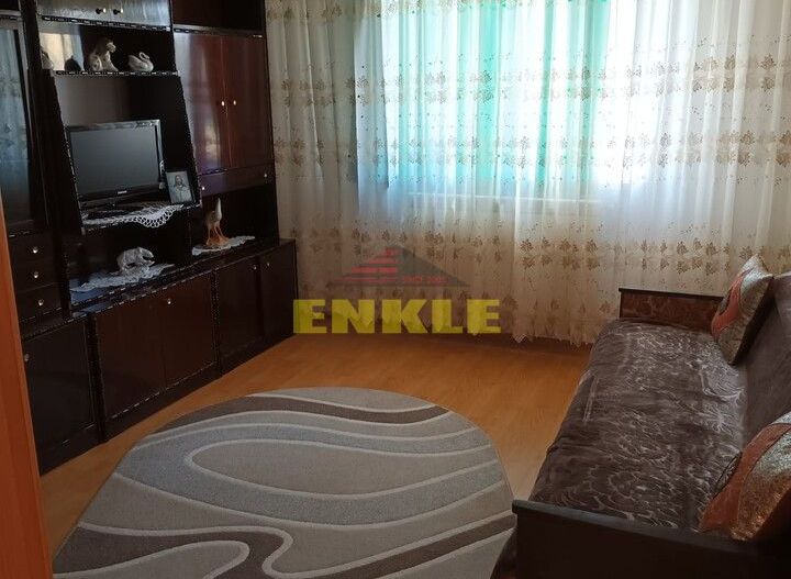 Vila 240 mp , situata la Ciusmea, pret 190000 euro neg - Poză 5
