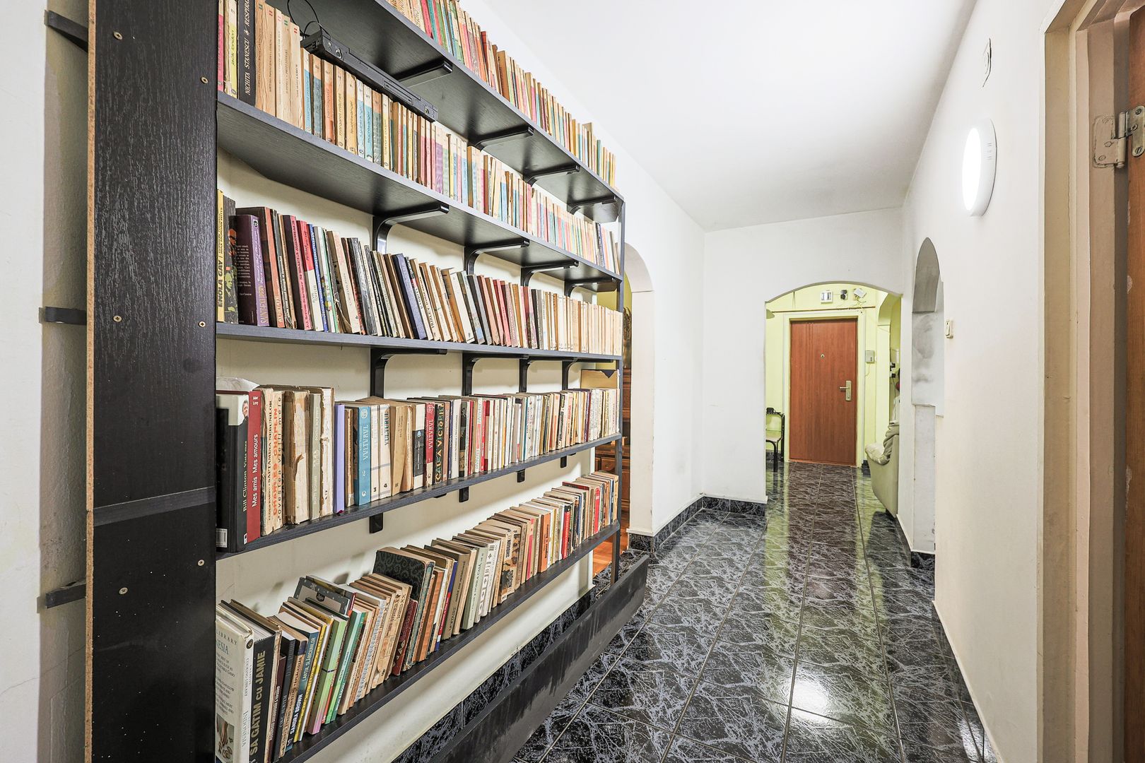 Apartament foarte spațios cu 5 camere la parter in Micalaca Comision 0 - Poză 12