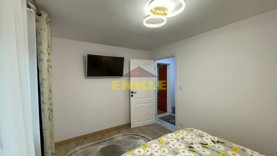 De vanzare apartament cu doua camere, zona Imparat traian. - Poză 2