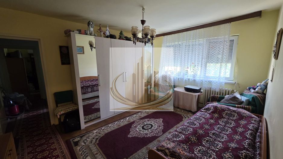Apartament 4 camere în zona Dacia - Poză 1