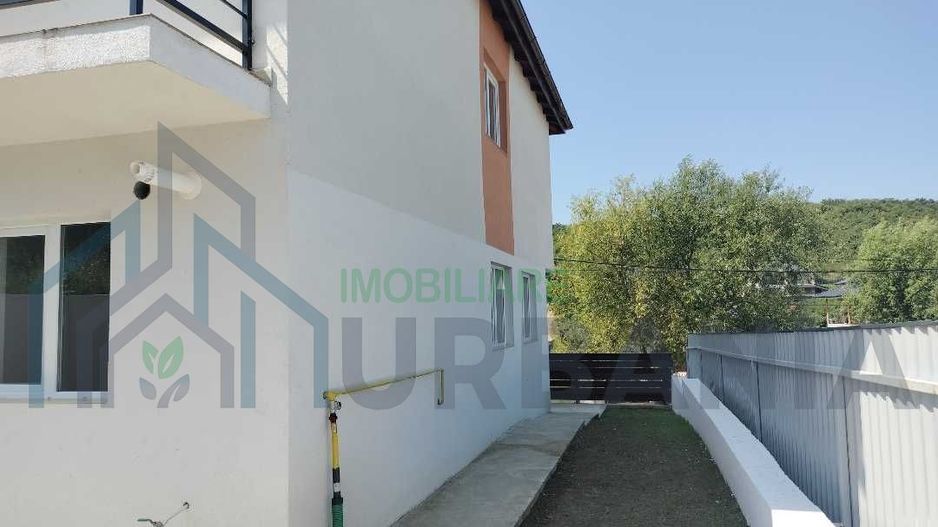 Vânzare 1/2 casă duplex, Visani, Iași - Poză 2