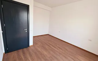 De vanzare vila 4 camere - cartier Mega Parc Residence -comuna Berceni - Poză 18