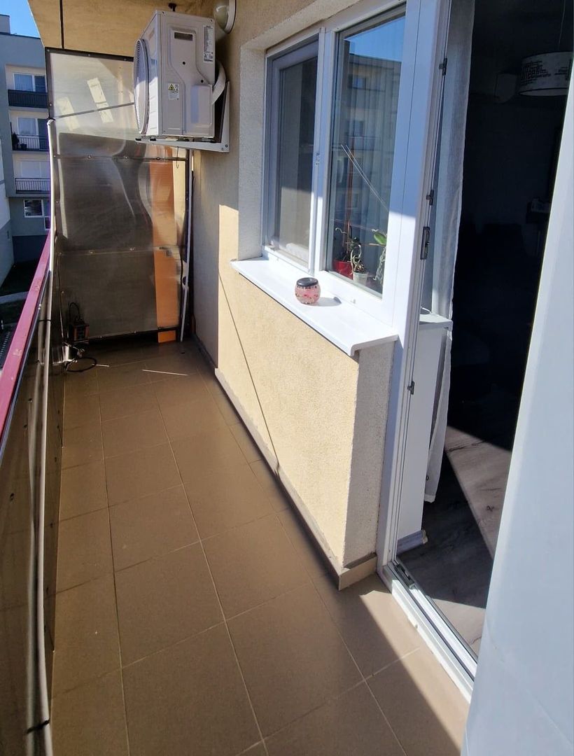 Apartament 3 camere , 2 băi 2 balcoane, Etaj 2, Cartier Turnisor - Poză 11