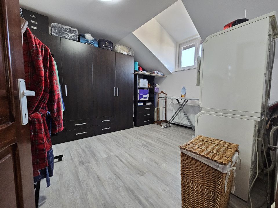 Vilă P +M în centrul orașului Otopeni, 7 + camere, anexe apartament - Poză 16