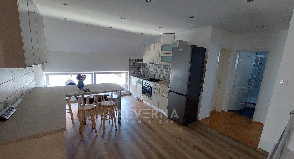 Apartament 3 camere | 100mp + 2 balcoane | parcare | zona Europa - Poză 1