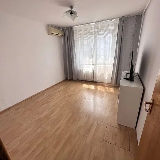 APARTAMENT 3 CAMERE & 2 BAI BLOC 1982 72000EURO SUPER PRET - Poză 4