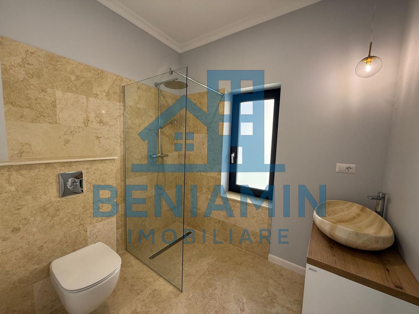 Casa Moderna-Damila-3 dormitoare-curte amenajata-La cheie-Asfalt - Poză 9