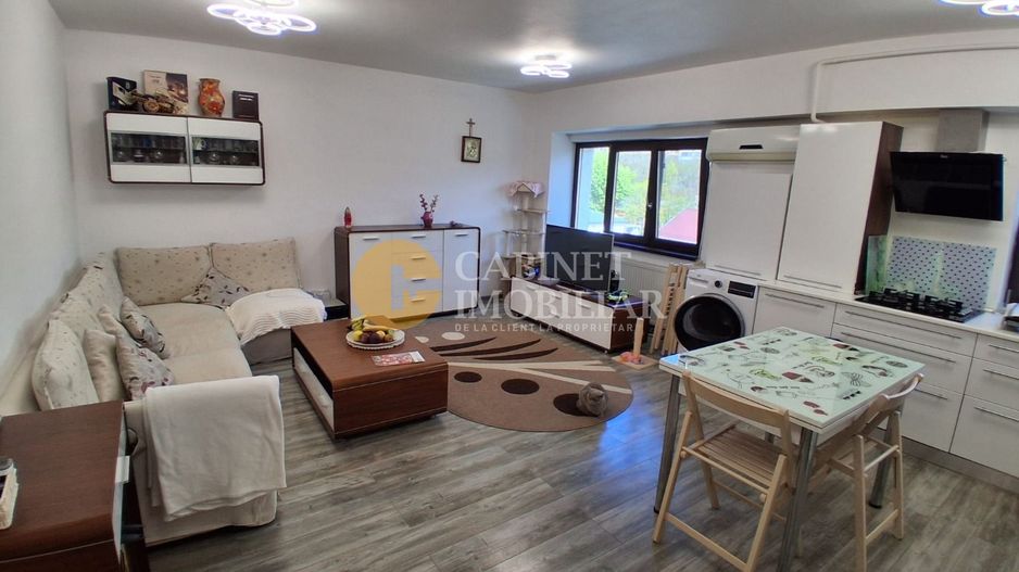 PACURARI LUKOIL--3 CAMERE DECOMANDAT--RENOVAT--ETAJ 3--MOBILAT+UTILAT - Poză 1