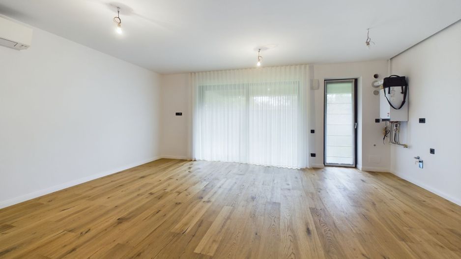 Apartament cu 3 camere si gradina proprie in Aviatiei - Poză 8