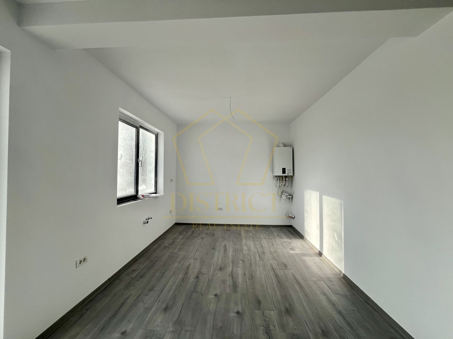 Duplex pe parter cu 4 camere | Mosnita Noua - Poză 4