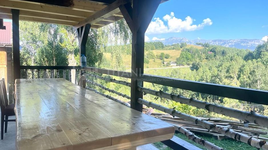 INVESTITIE Vila moderna + vila la rosu, teren 1480 padure - Poză 12