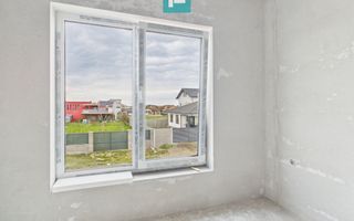 Duplex în Săcălaz despartit prin cameră tehnica - Poză 13