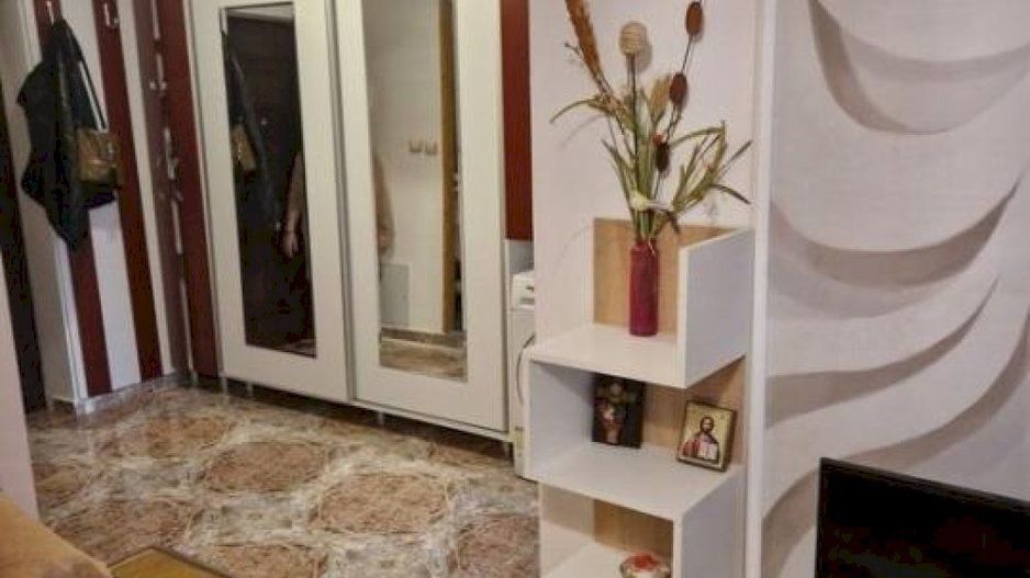 Vanzare Garsoniera la 1 minut de Mall Vitan - Poză 1