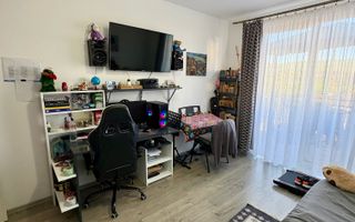 Apartament cu 3 camere -zona Eroilor Floresti - Poză 5