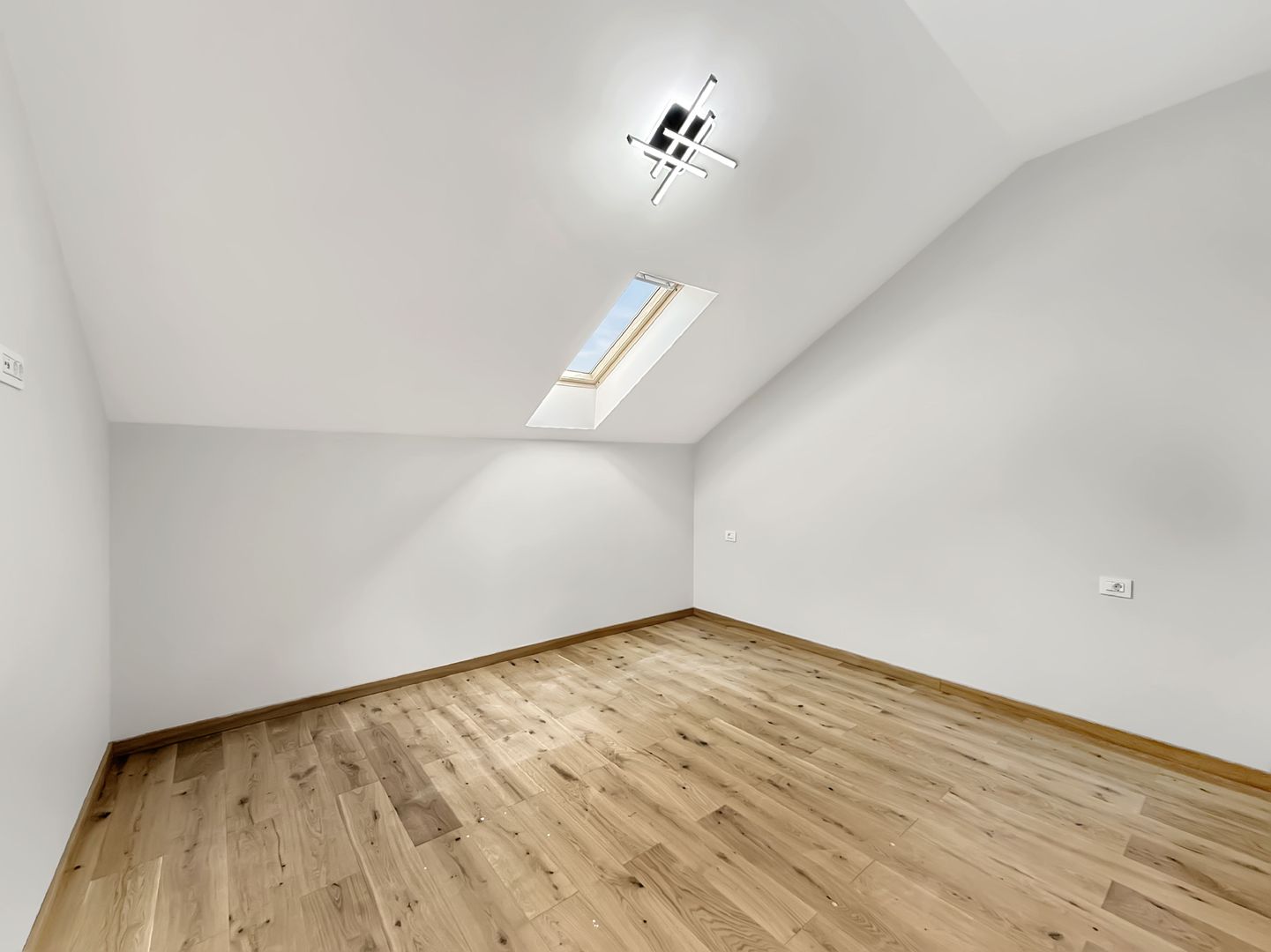 Dezvoltator - Case Premium într-un Cartier Privat. - Poză 13